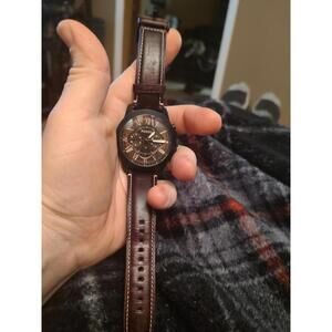 Fossil Men's Leather Strap Watch - Stylish & Durable